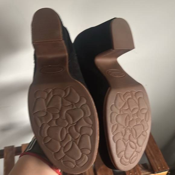 Kork Ease Shirome Black Suede Ankle Boots - Picture 8 of 9